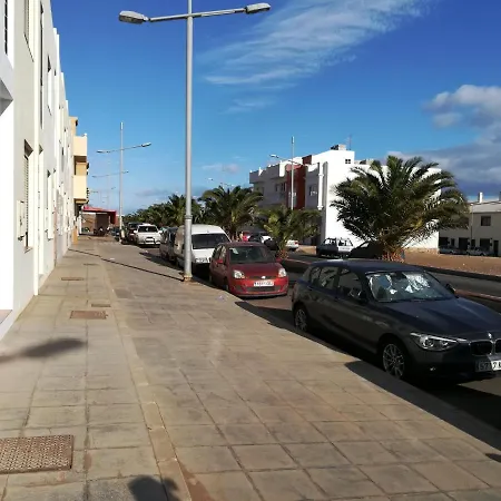 Vivienda Compartida Tajaraste * Арресифе